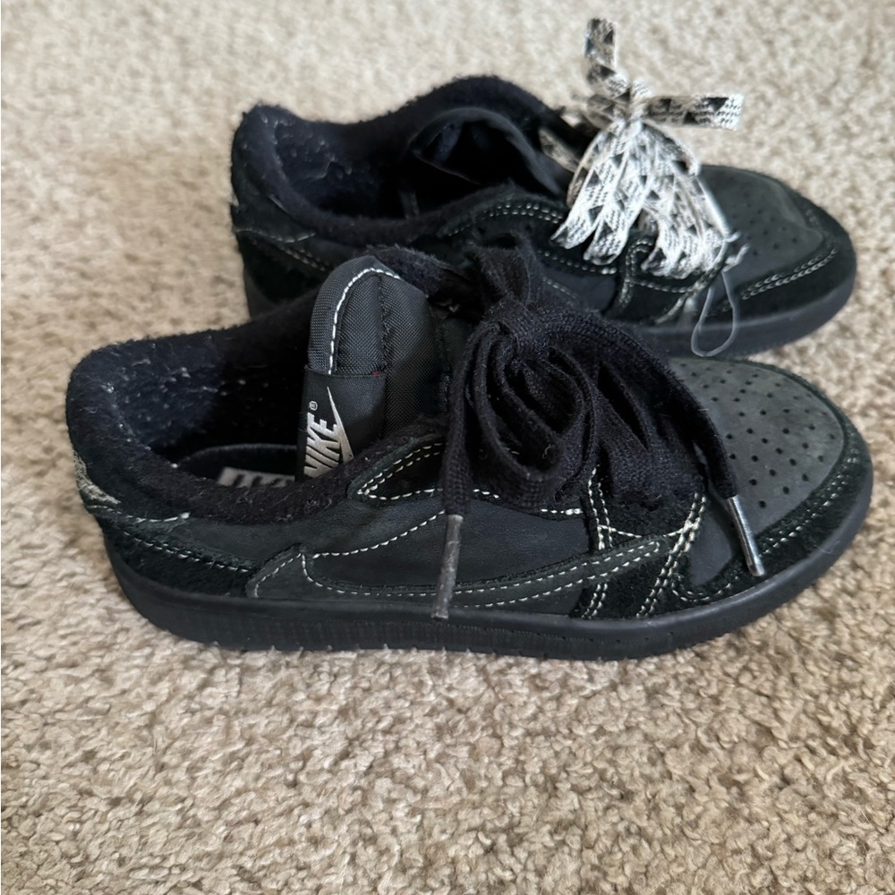 Travis Scott x Air Jordan 1